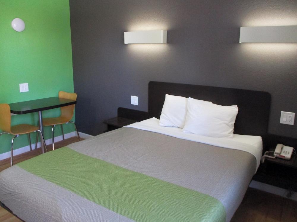 Motel 6-Barstow, Ca Екстер'єр фото