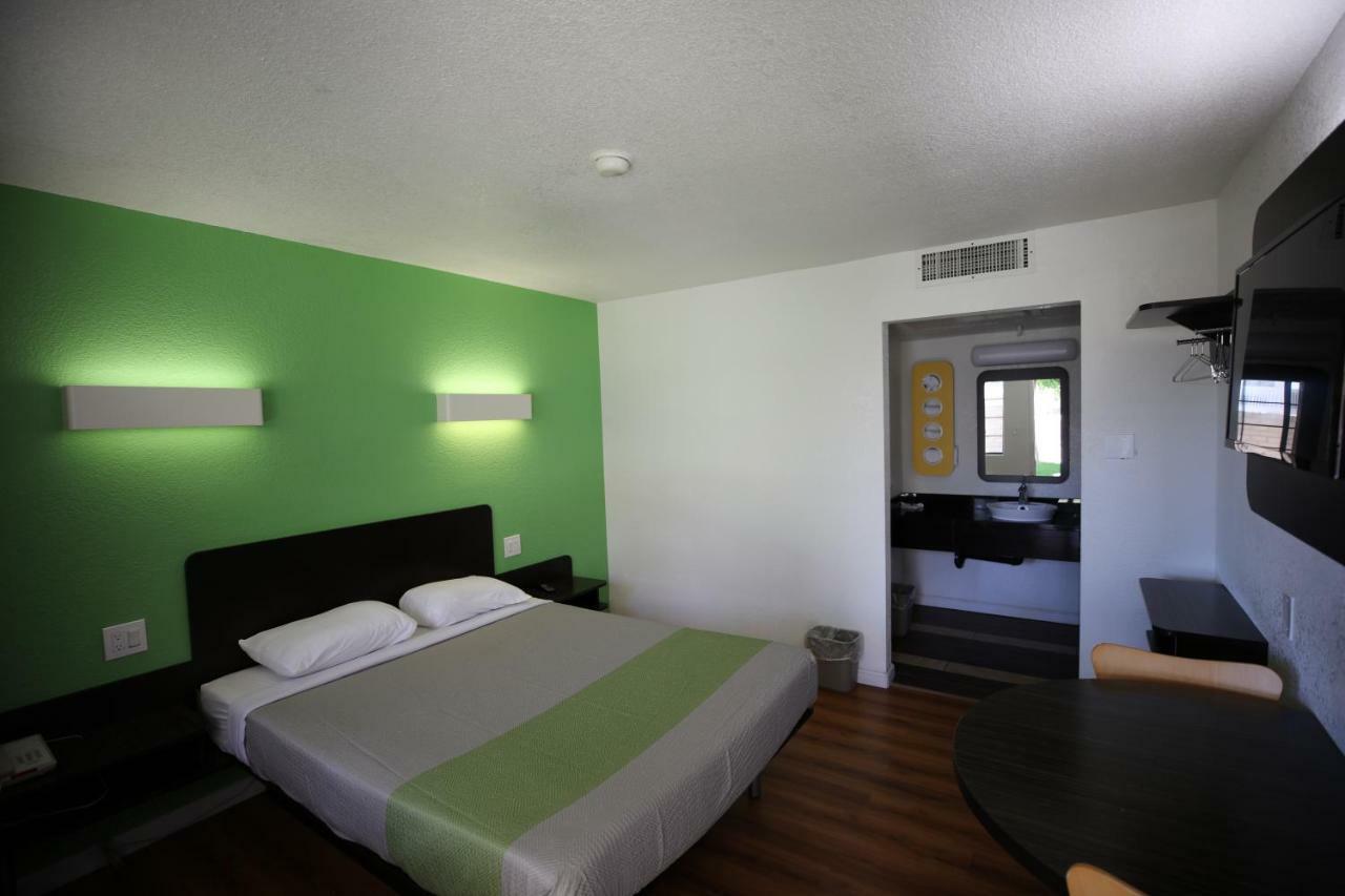 Motel 6-Barstow, Ca Екстер'єр фото