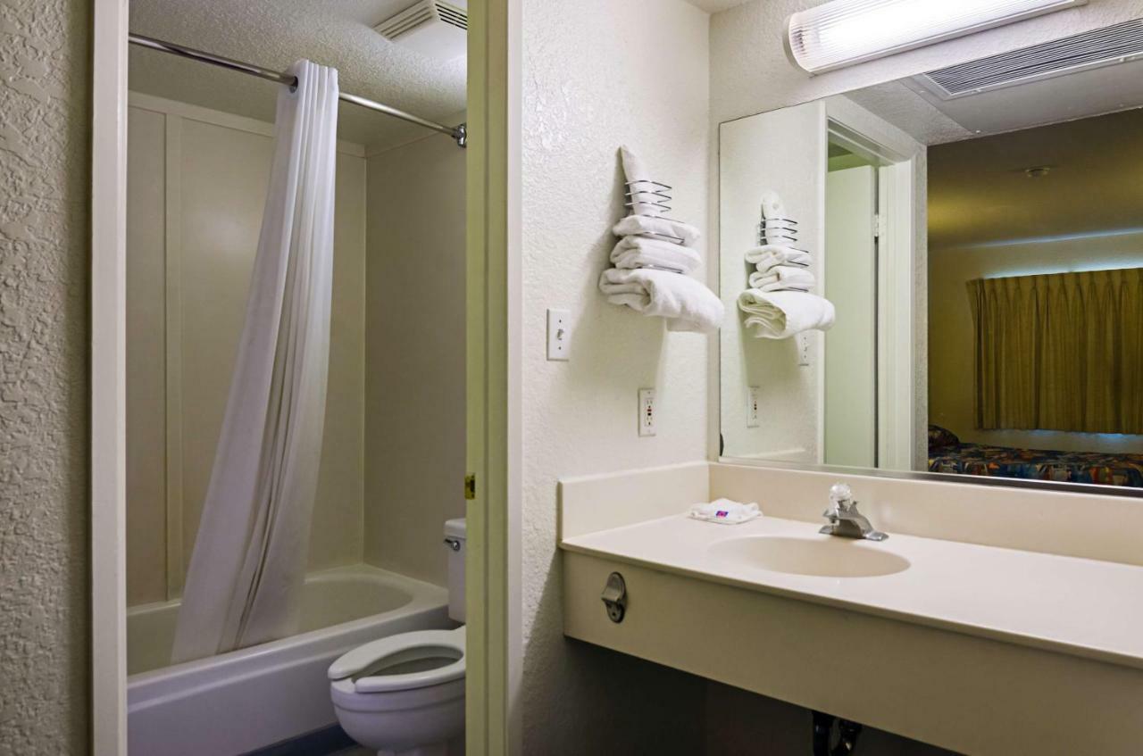 Motel 6-Barstow, Ca Екстер'єр фото
