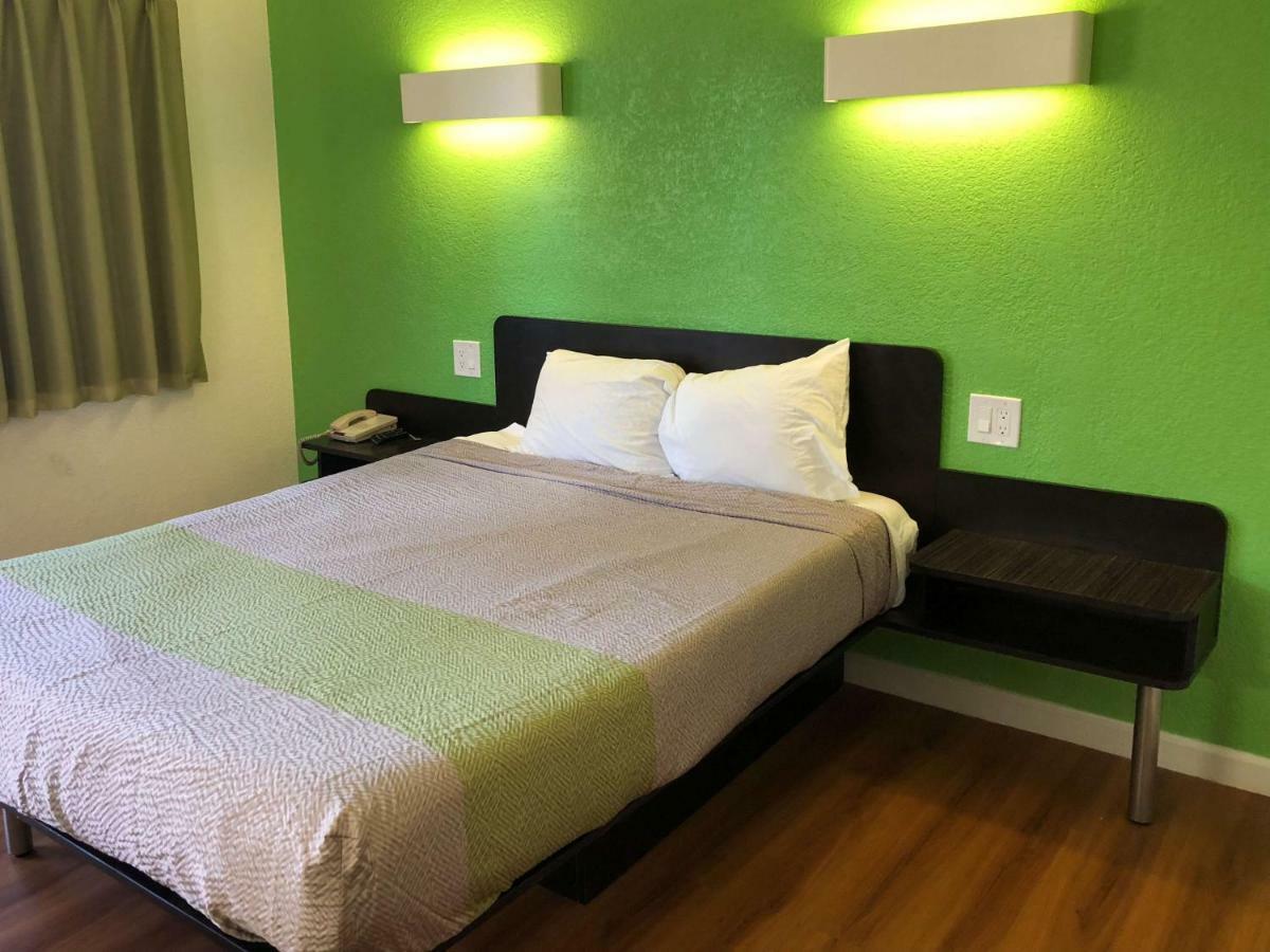 Motel 6-Barstow, Ca Екстер'єр фото
