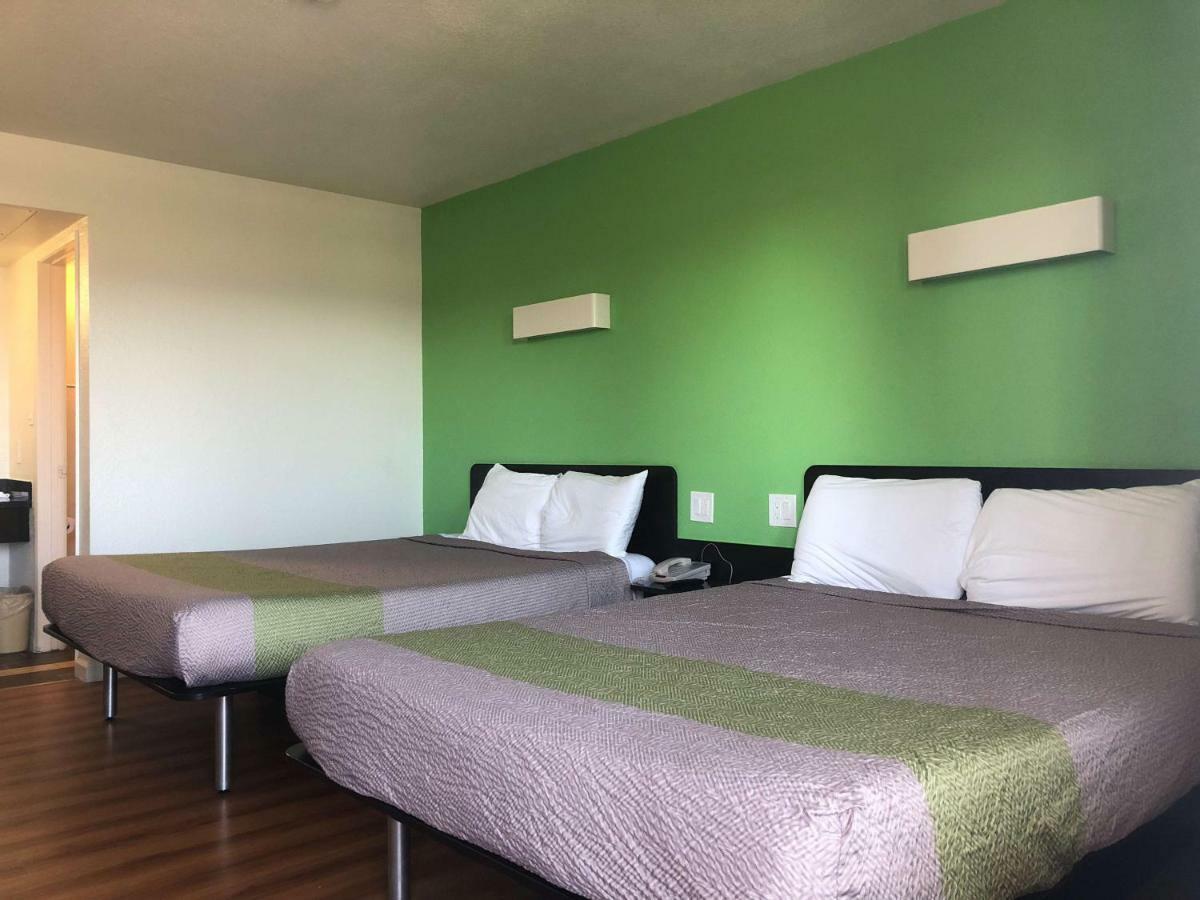 Motel 6-Barstow, Ca Екстер'єр фото